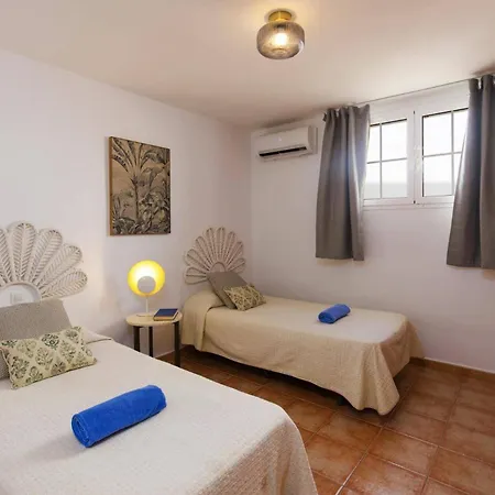 Laurona By Puerto del Carmen (Lanzarote)